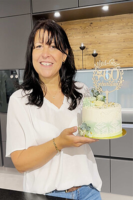 Banner Kreatives Backen: Stencil Torte & Macarons